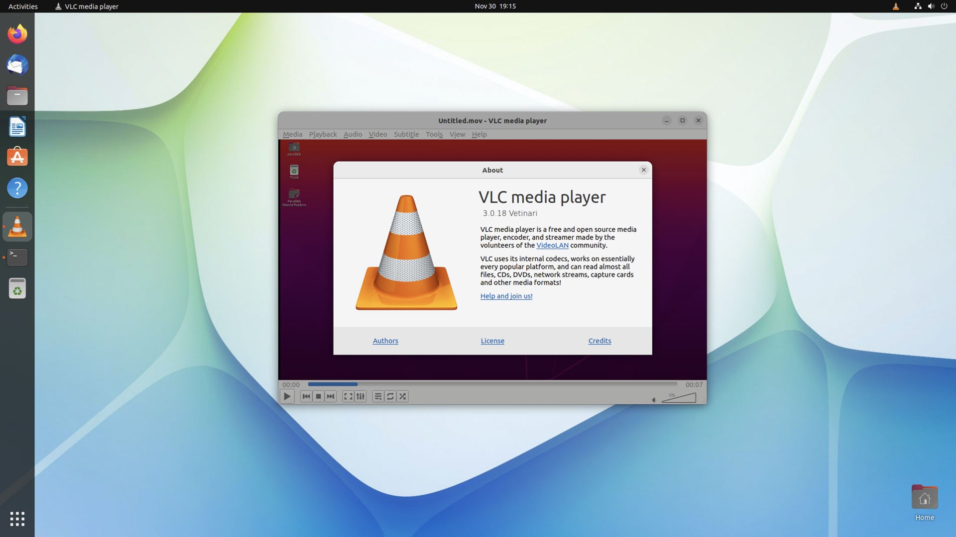 vlc media player running on a linux desktop showing the about screen