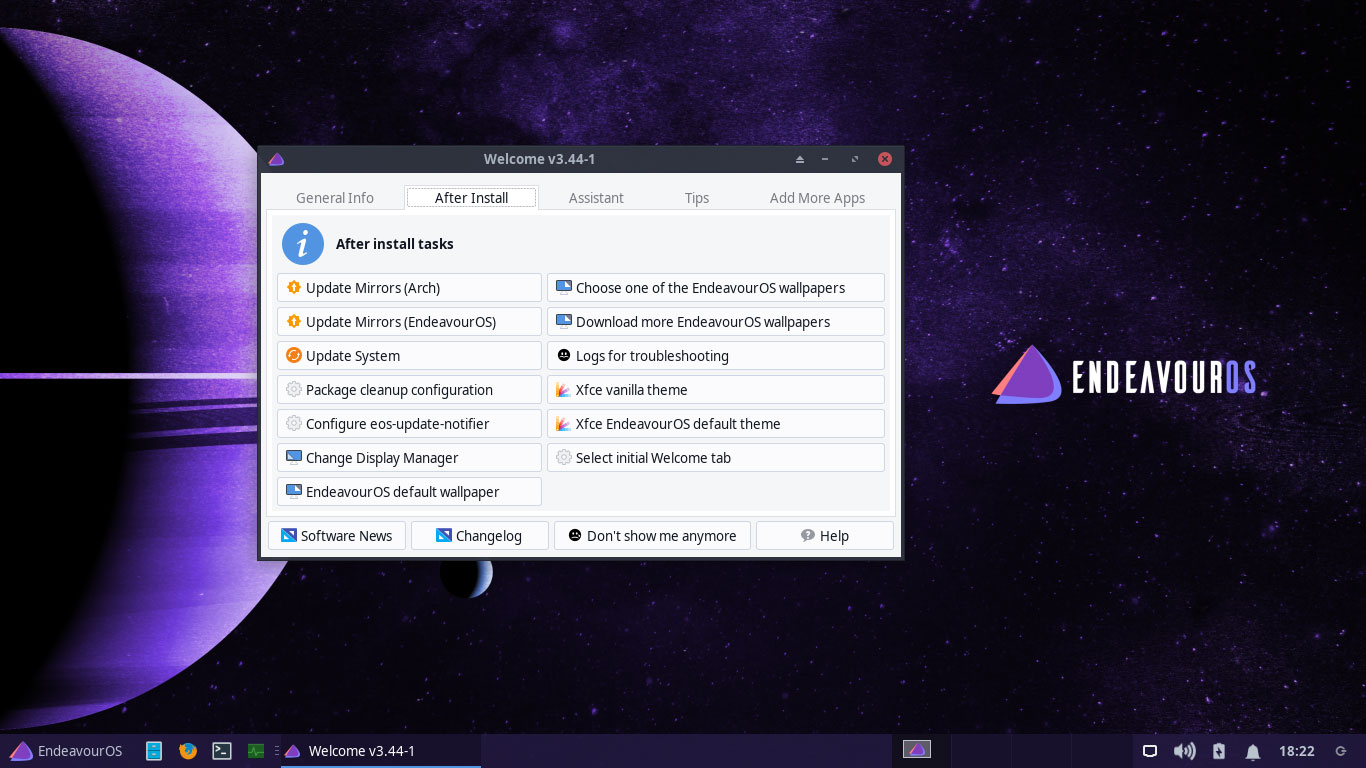 a screenshot of the endeavourOS cassini desktop with the welcome app open